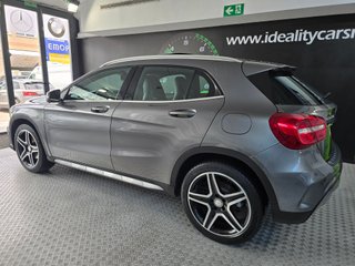 MERCEDES-BENZ Clase GLA GLA 220 CDI AMG Line