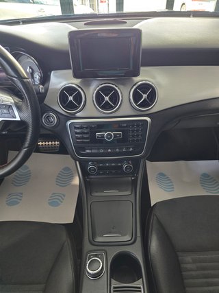 MERCEDES-BENZ Clase GLA GLA 220 CDI AMG Line