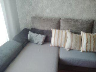 Sofá Chaiselongue Beige y Gris