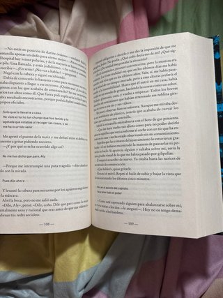 A oscuras (edición limitada · Verano) (Adéntrat...
