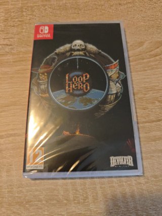 Loop Hero Nintendo Switch precintado