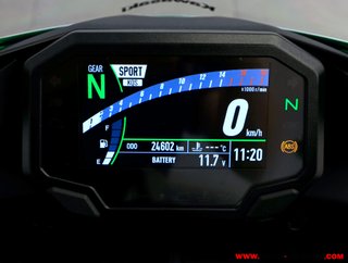 KAWASAKI NINJA ZX-6R -GARANTÍA OFICIAL-