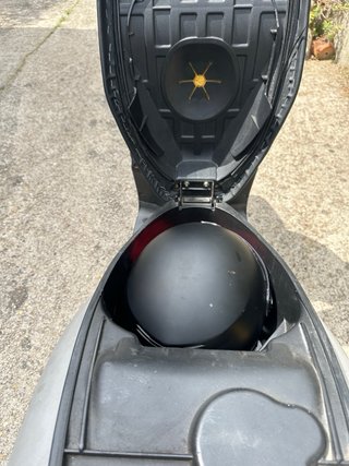 Peugeot Tweet 125 Scooter Plata