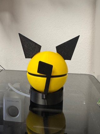 Pokéball Pikachu 3D