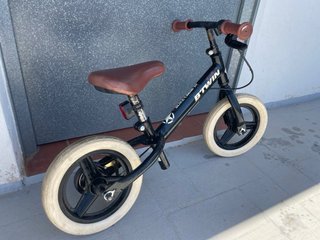 Bicicleta B'TWIN sin pedales para niños