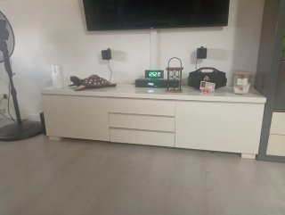 Mueble comedor Ikea gris y blanco