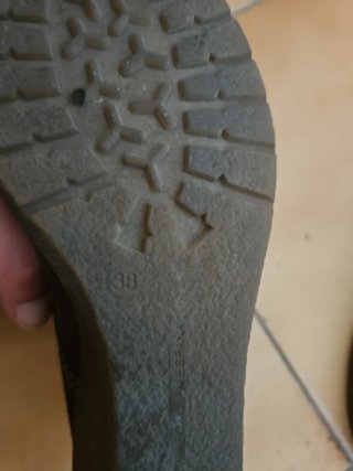 Botines de ante marrón talla 38