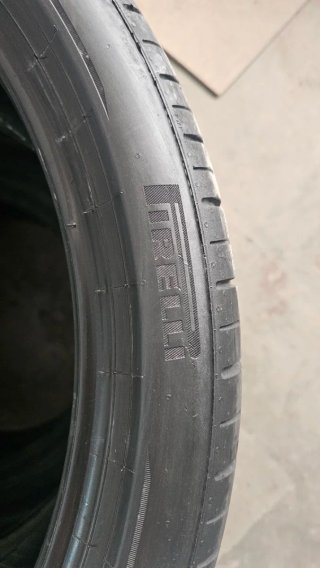 Neumáticos 275 35 22 Pirelli seminuevos (X5, X6)