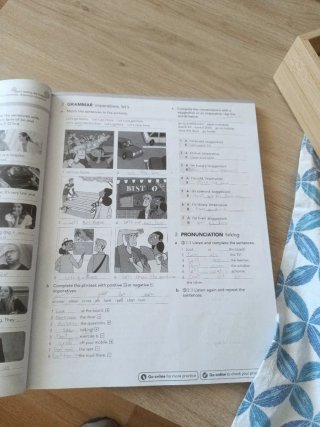 English File A1-A2 Elementary With Online Pract...