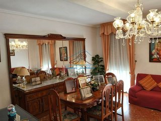 Casa adosada en alquiler en Poniente-Norte - Miralbaida - Parque Azahara en Córdoba