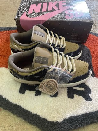 Nike SB Dunk Low Travis Scott