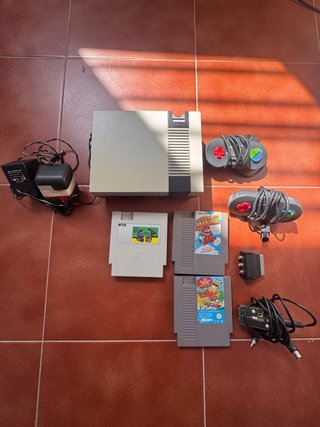 Nintendo NES Consola con juegos y mandos