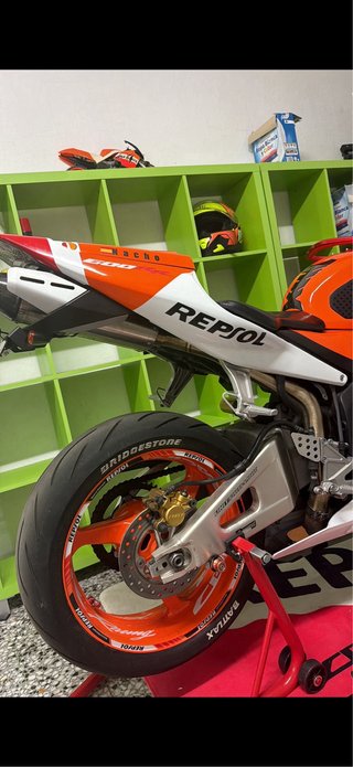 Honda CBR 600RR 2004 REPSOL.