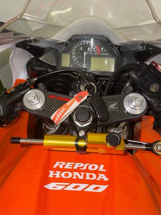 Honda CBR 600RR 2004 REPSOL.