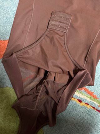 Body modellante donna marrone Shein tg.M