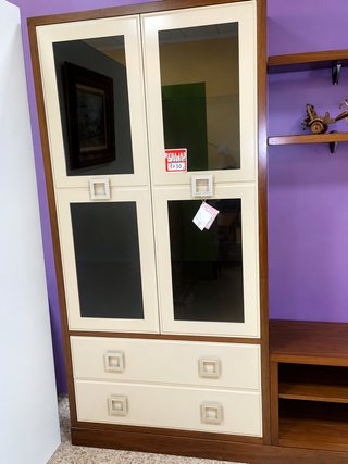 Mueble comedor chapa nogal y frentes lacado,nuevo