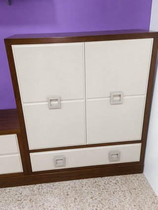 Mueble comedor chapa nogal y frentes lacado,nuevo