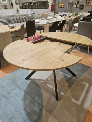 Mesa redonda extensible madera y metal