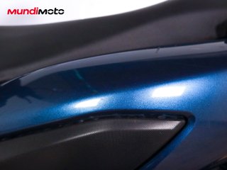 YAMAHA NMAX