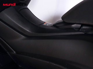 YAMAHA NMAX