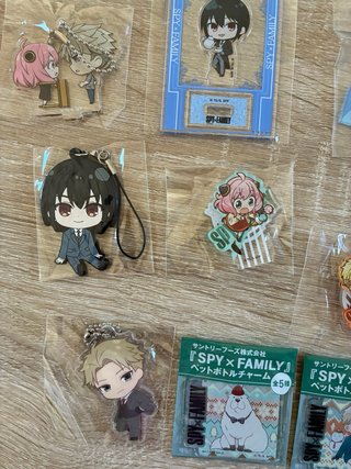 Figuras y llaveros Spy x Family Japón