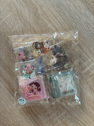Figuras y llaveros Spy x Family Japón