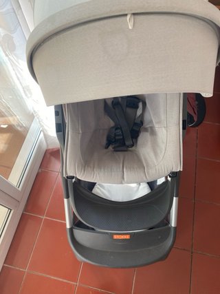 Cochecito de bebé gris STOKKE