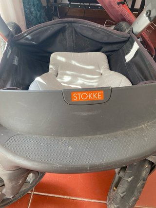 Cochecito de bebé gris STOKKE