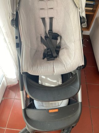 Cochecito de bebé gris STOKKE