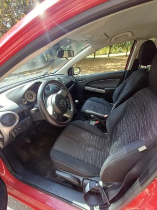 Mazda 2 2010