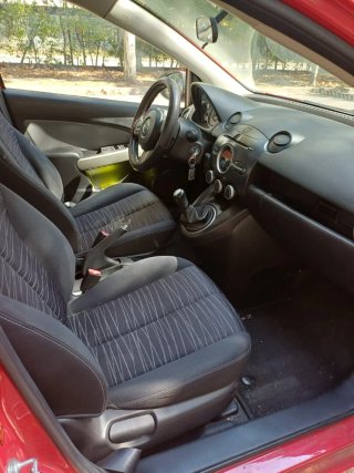 Mazda 2 2010