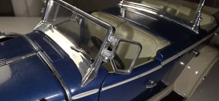 Colección coches escala 1 18 Cadillac Phaeton