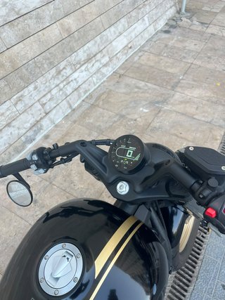 Benda Napoleon Bob 500 Negra y Dorada