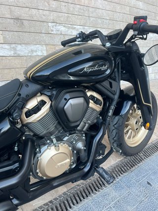 Benda Napoleon Bob 500 Negra y Dorada