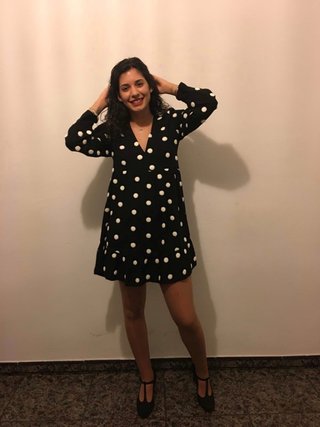 Vestido negro lunares blanco