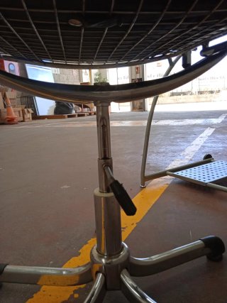 Silla de oficina ergonómica vintage