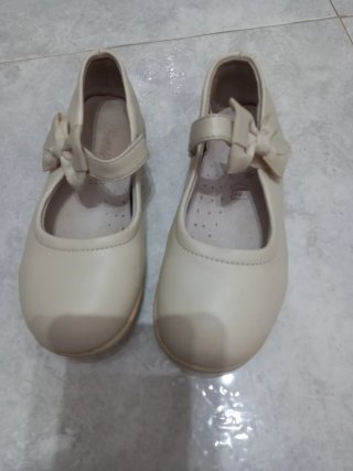 Zapatos niña beige lazo nº 28