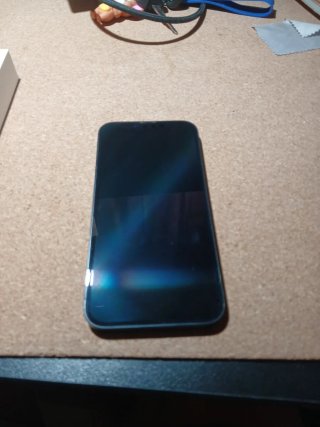 iPhone 16e