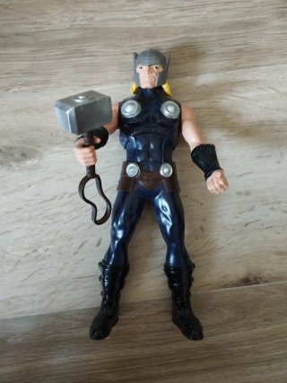 Muñeco Thor Marvel Avengers