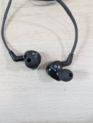Behringer MO240 Auriculares Monitoreo Estudio