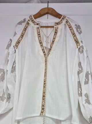 Blusa bordada abalorios nueva