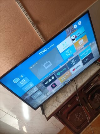 TD SYSTEMS SMART TV 40