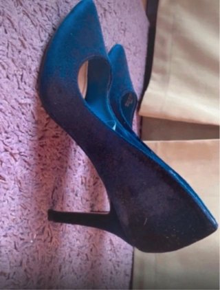 Tacchi blu in velluto