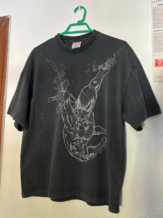 Camiseta Spiderman Gris Bershka Talla XS