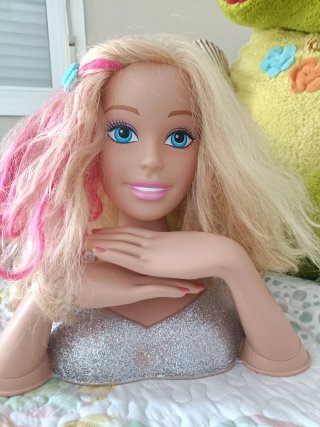 Cabeza Barbie Peinados y Maquillaje