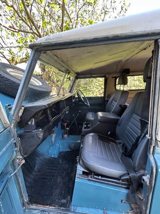 Land Rover Defender 1980
