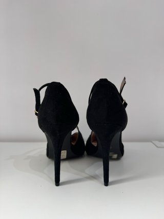Zapatos de tacón negros