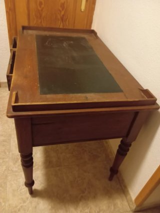 Escritorio antiguo madera maciza para restaurar