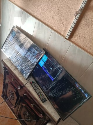 2 Televisores Smart TV 28 Negro/Multicolor