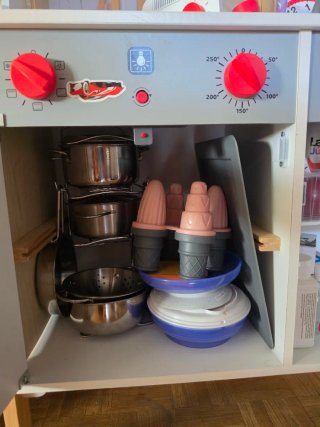 Cocina de madera infantil como nueva